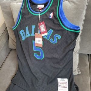 Mitchell and Ness throwback jersey and shorts